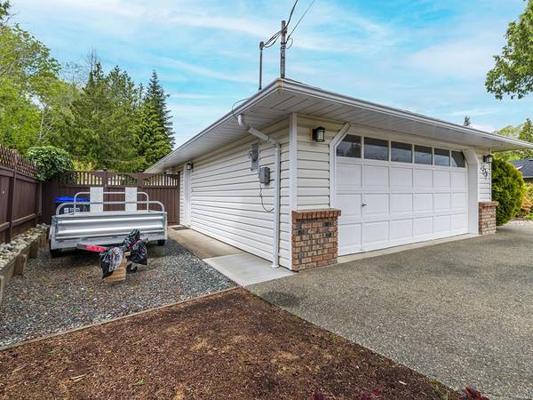 Qualicum Beach, BC V9K 1E3,538 Eaglecrest Dr