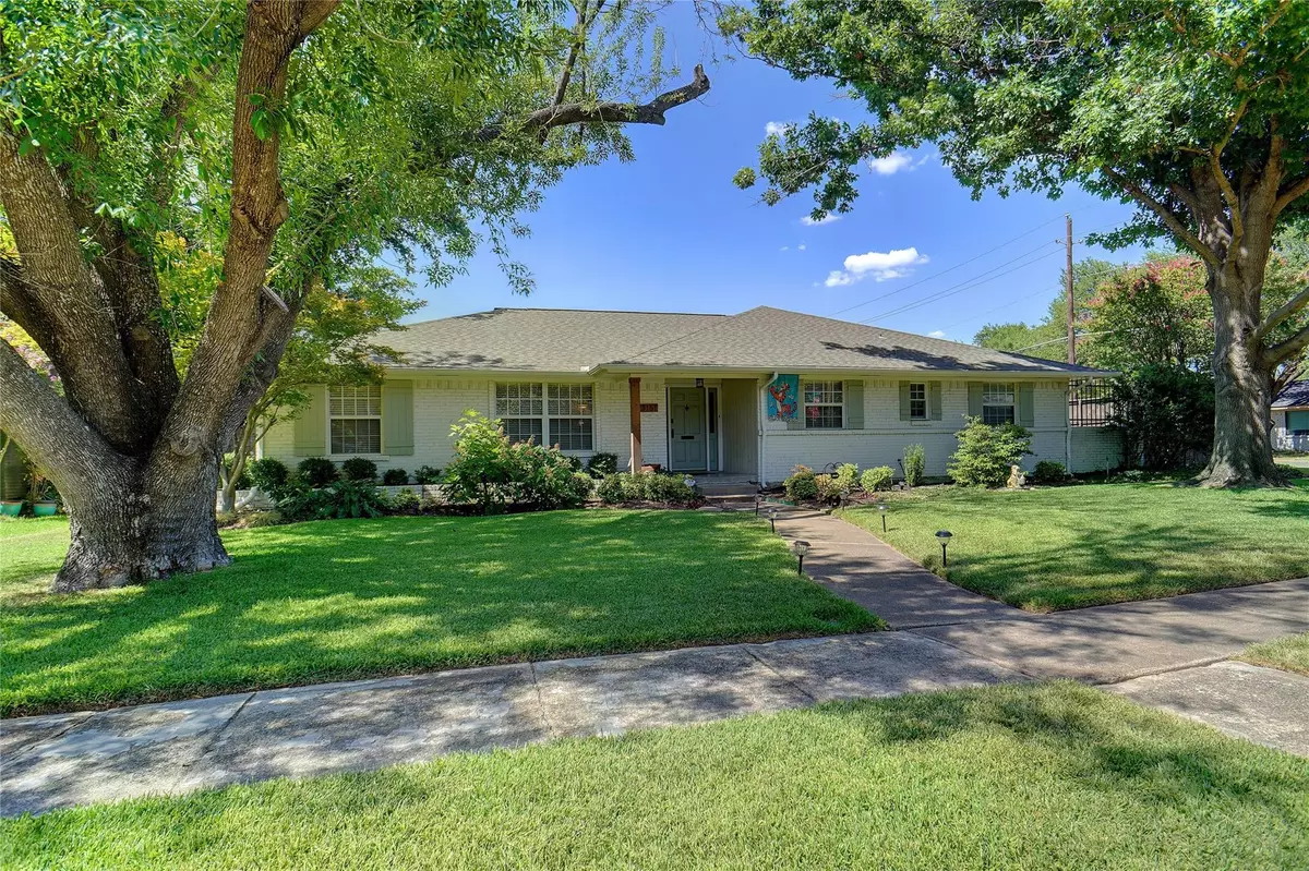 Dallas, TX 75229,3161 Flowerdale Lane