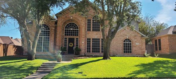 520 Quick Silver Drive, Desoto, TX 75115