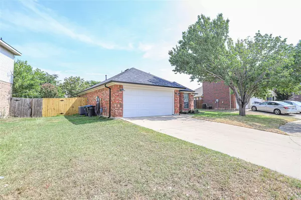 Fort Worth, TX 76244,8668 Lariat Circle