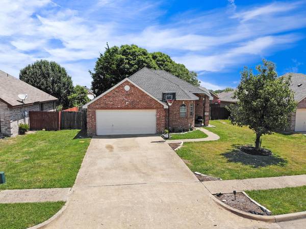 512 Hampton Court, Seagoville, TX 75159