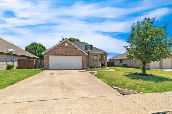 Seagoville, TX 75159,512 Hampton Court