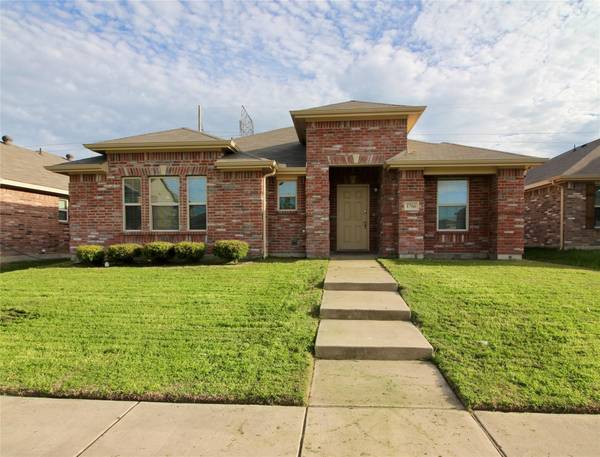 1766 Overlook Drive, Lancaster, TX 75146