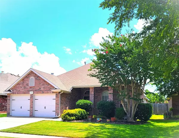 7012 Warm Springs Trail, Fort Worth, TX 76137