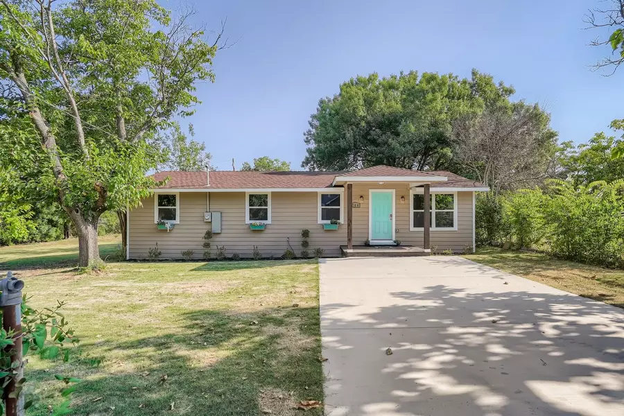 206 Hill Lane, Red Oak, TX 75154