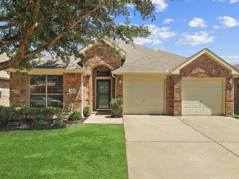 15520 Yarberry Drive, Roanoke, TX 76262