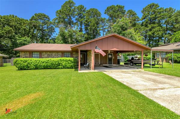 8560 Meadow Parkway Drive, Shreveport, LA 71108