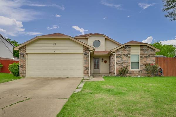 219 Sunset Drive, Glenn Heights, TX 75154