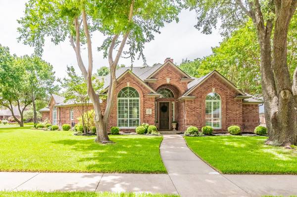 1001 Hardage Lane,  Colleyville,  TX 76034