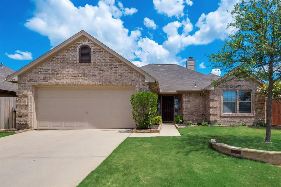 304 Glenview Drive, Aubrey, TX 76227