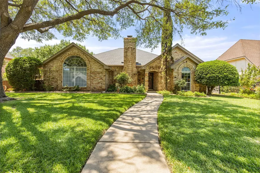 7308 Old Mill Run, Fort Worth, TX 76133