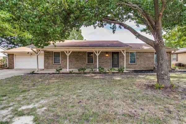 636 Rigsby Street, Van Alstyne, TX 75495