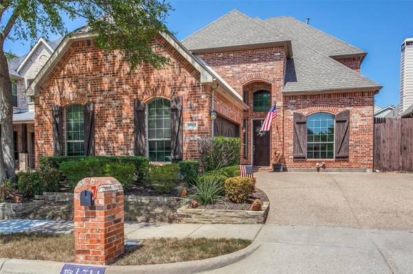 1711 Lake Eden Drive, Euless, TX 76039