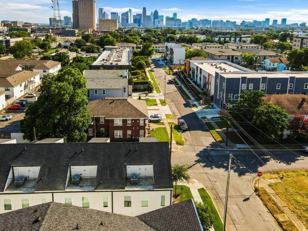 1460 Grigsby Avenue #205, Dallas, TX 75204