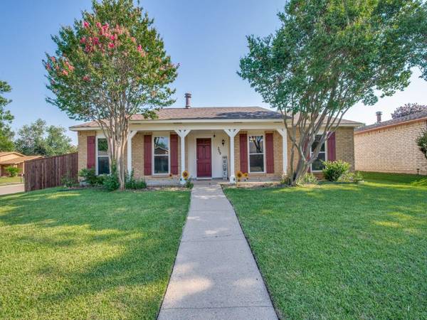 309 Via Altos, Mesquite, TX 75150