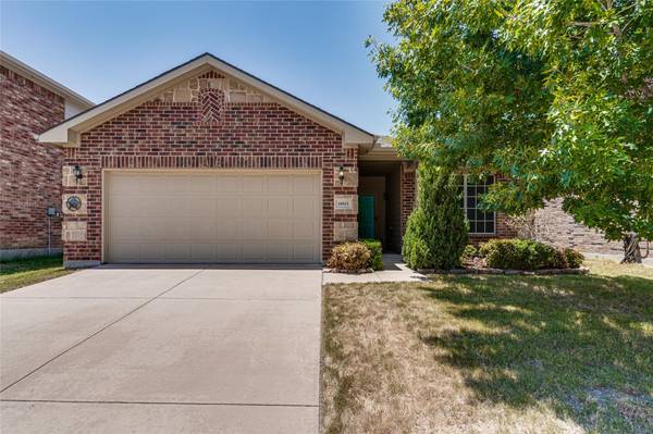 10513 Rising Knoll Lane, Fort Worth, TX 76131