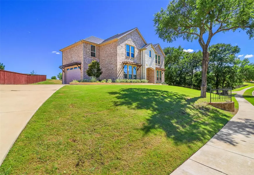 452 Stone Canyon Drive, Sunnyvale, TX 75182