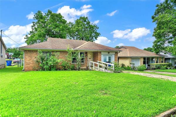 408 E Morton Street, Denison, TX 75021