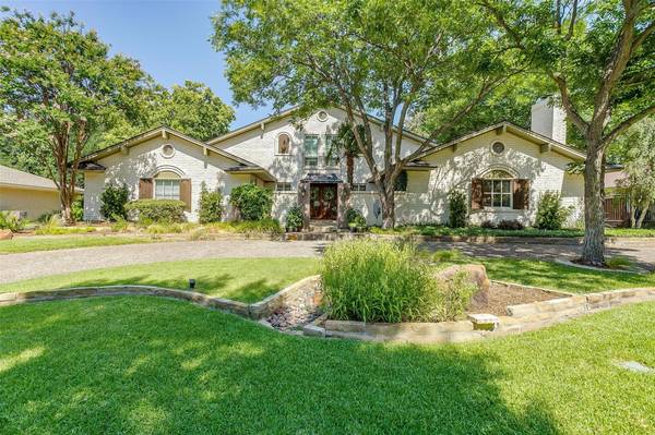 3928 Stonehenge Road, Fort Worth, TX 76109