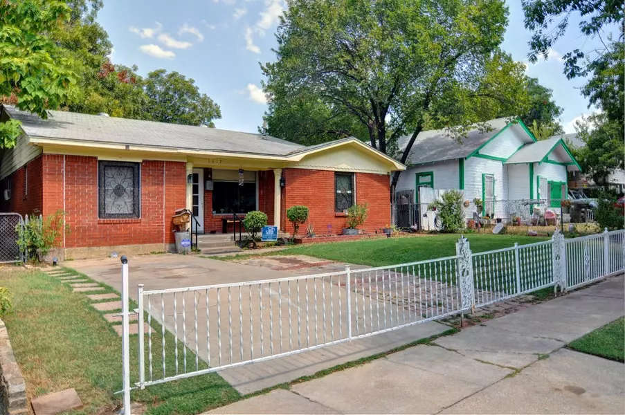 1612 Lee Avenue, Fort Worth, TX 76164