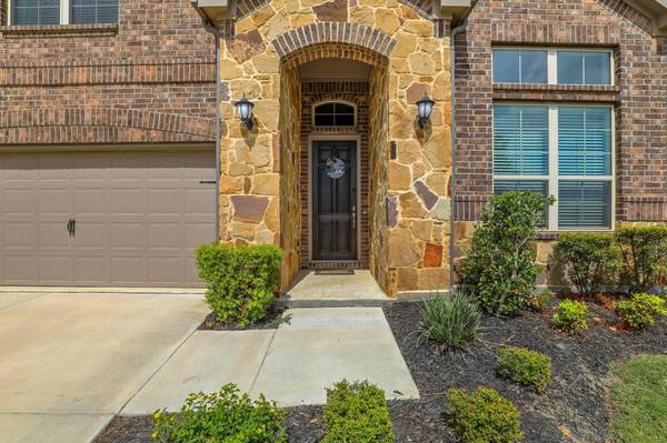 1004 Indian Grass Lane, Northlake, TX 76226