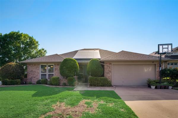 3101 Sundance Court, Bedford, TX 76021