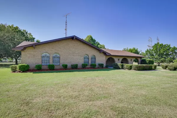 7093 Fm 709 S, Corsicana, TX 75110