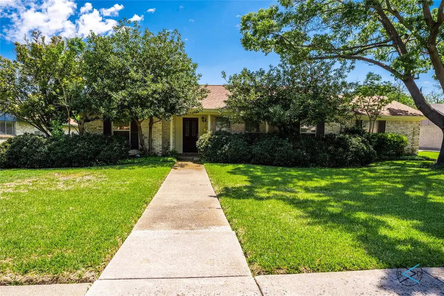 3156 Whitemarsh Circle, Farmers Branch, TX 75234