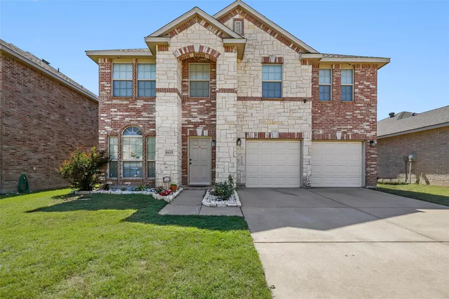 8825 Noontide Drive, Fort Worth, TX 76179