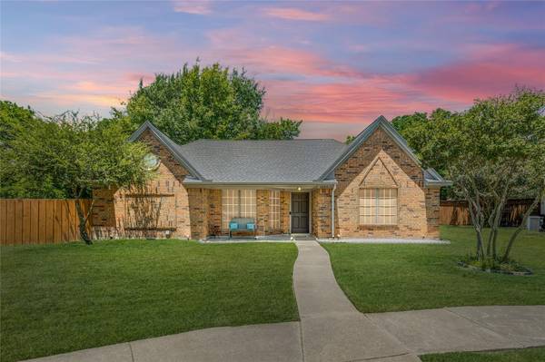 2202 Cortland Circle, Rowlett, TX 75088