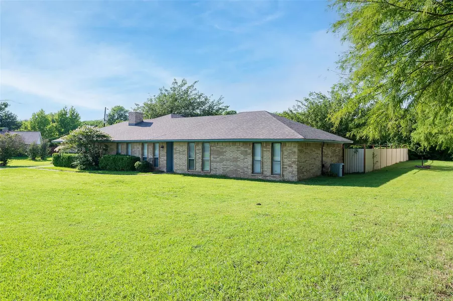 3327 Carriage Circle, Sherman, TX 75092