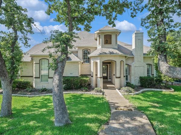 3045 Lakeside Drive, Highland Village, TX 75077