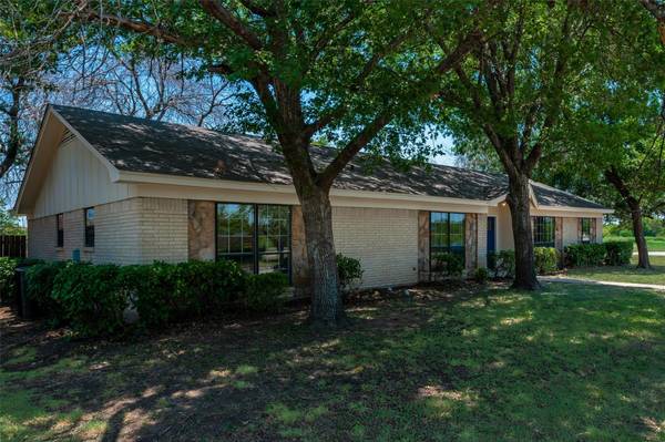 100 Mockingbird Lane, Hillsboro, TX 76645