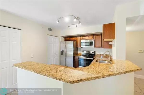 Boynton Beach, FL 33435,101 Villa Cir  #101