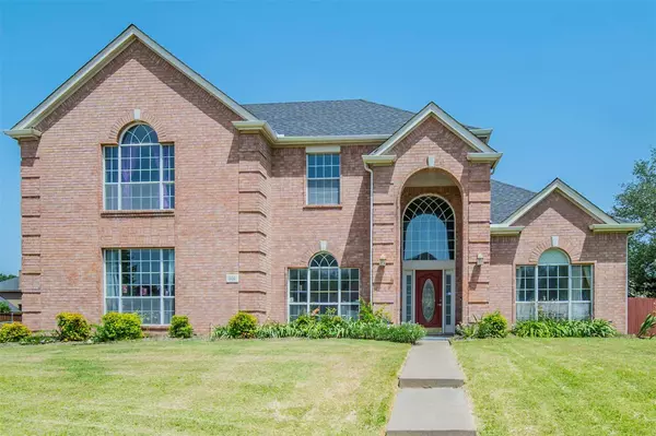 801 Saint Eric Drive, Mansfield, TX 76063