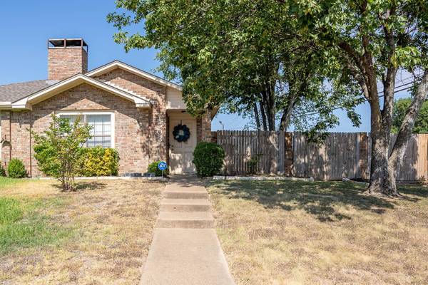 1503 Crescent Lane, Duncanville, TX 75137