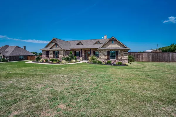 6611 Singleton Road,  Midlothian,  TX 76065