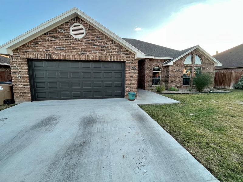 1905 Chesney Lane, San Angelo, TX 76904