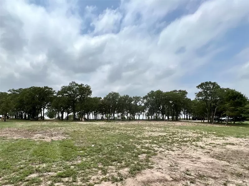 1655 S Hubbard Street, Alvord, TX 76225