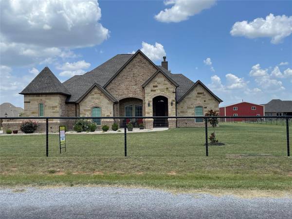 1020 Jesse James Lane, Springtown, TX 76082