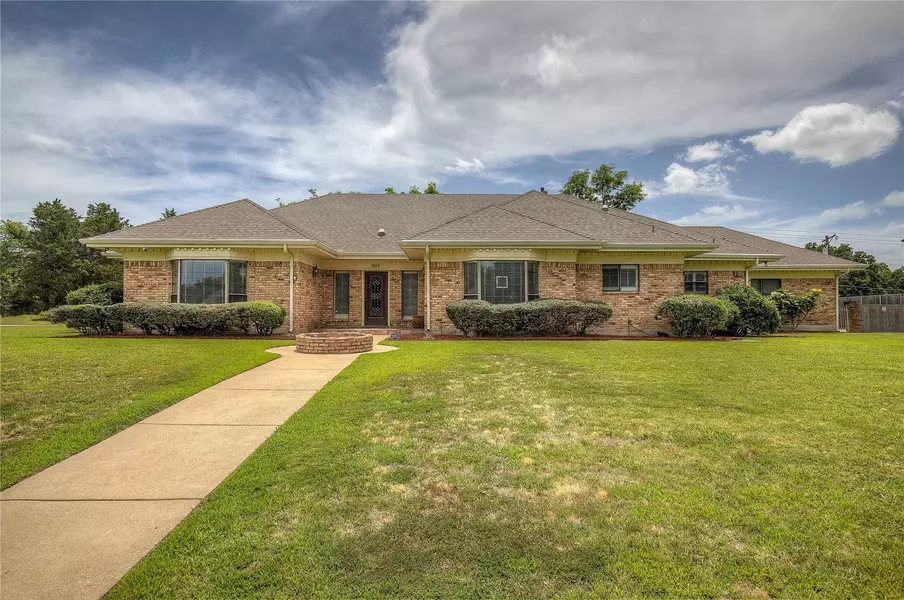 603 River Oaks Drive, Greenville, TX 75402