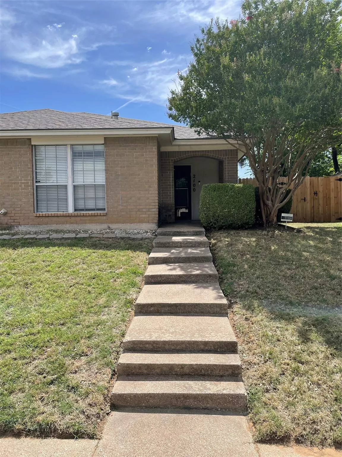 Arlington, TX 76013,2100 Valleywood Drive