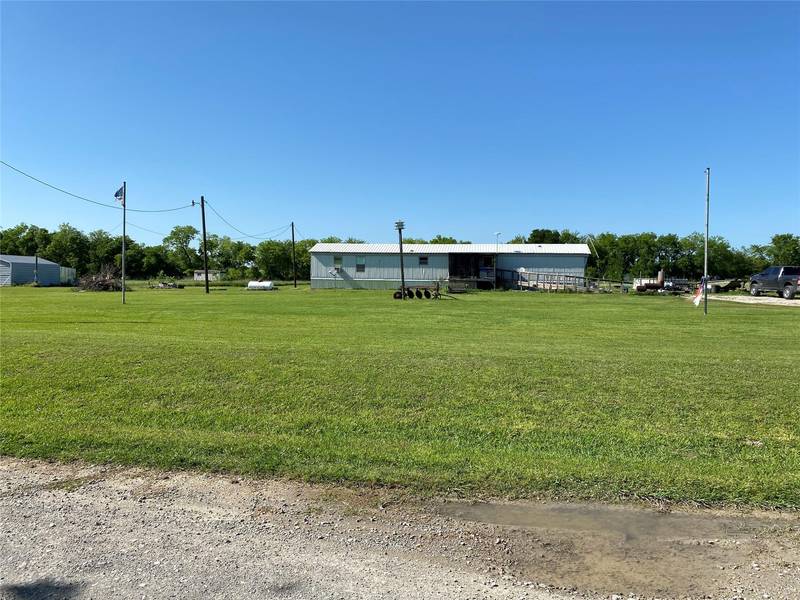 5580 County road 3735, Wolfe City, TX 75496