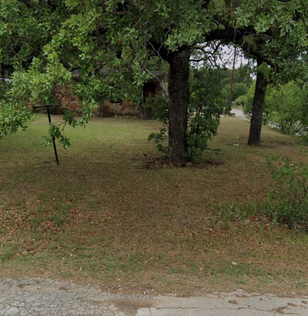 616 SE 18th Street, Mineral Wells, TX 76067