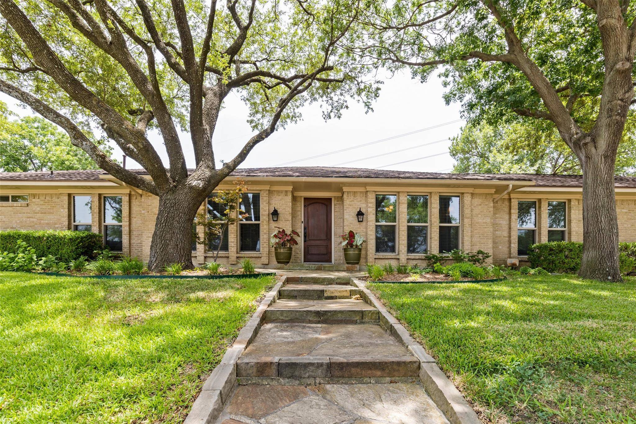 10308 White Rock Trail, Dallas, TX 75238