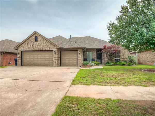 8916 NW 111th Street, Oklahoma City, OK 73162