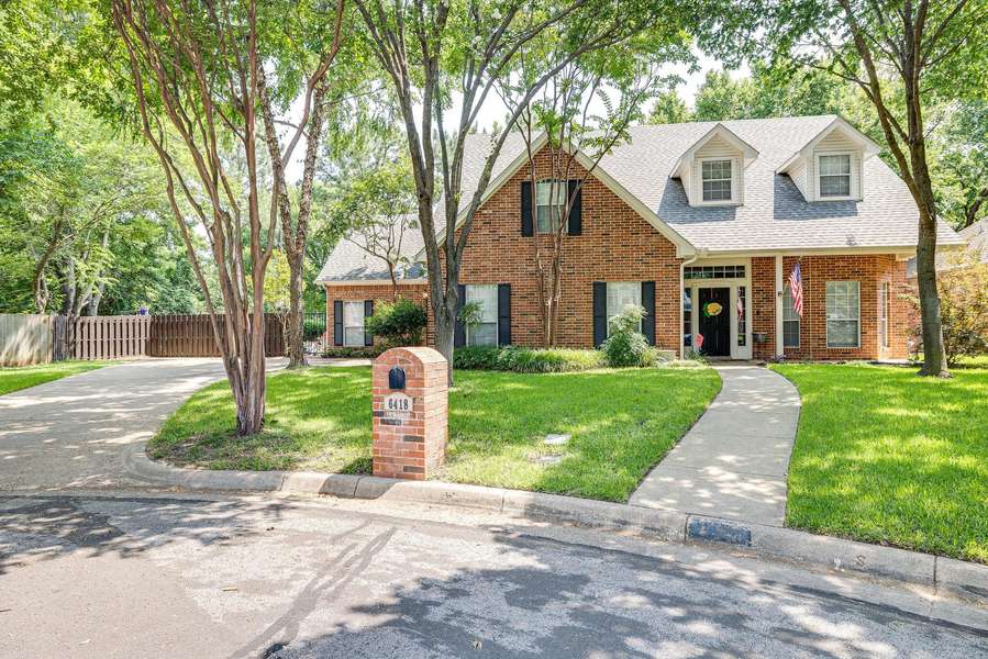 6418 Scotsbluff Court, Arlington, TX 76001