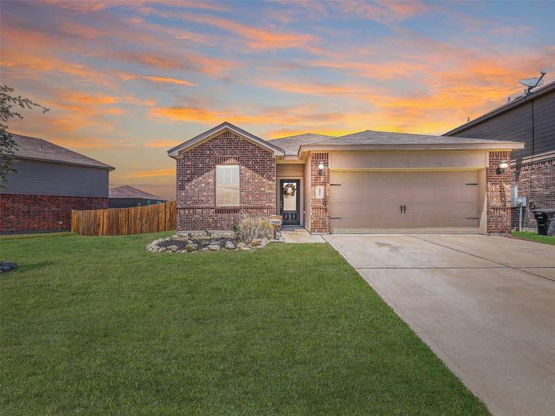 5908 Obsidian Creek Drive, Fort Worth, TX 76179