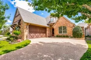 Keller, TX 76248,808 Silver Lake Drive