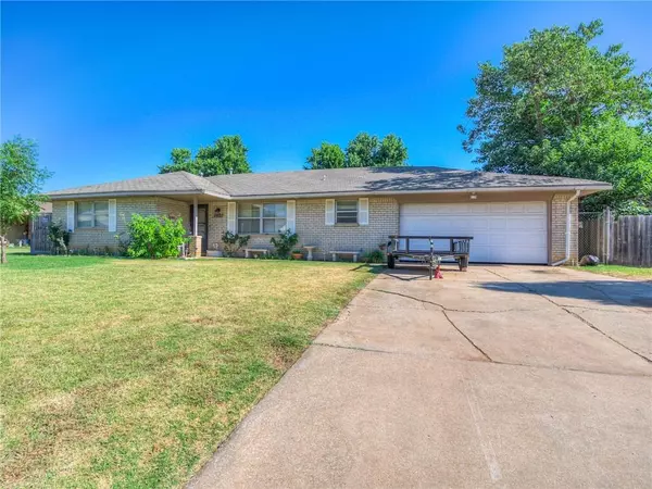 1021 W Dorchester Way, Mustang, OK 73064